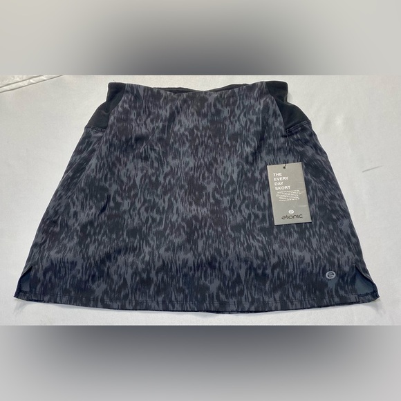 Shorts Skirt Etonic Woven Tennis/Golf/Pickleball
Skort NWT - Picture 8 of 11